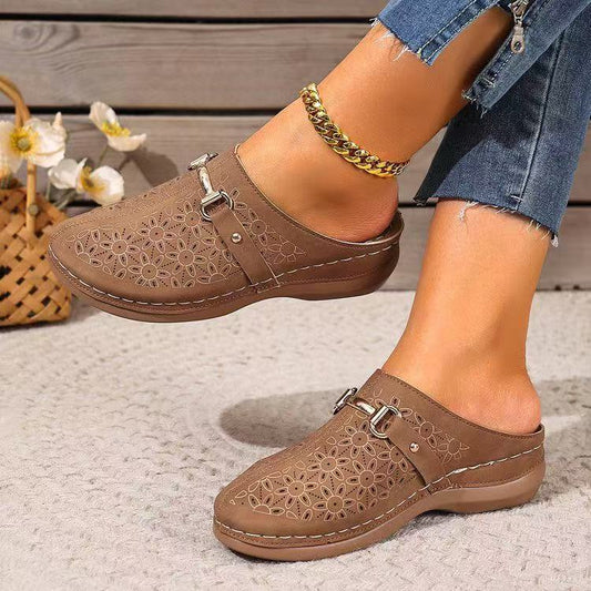 Summer New Closed Toe Metal Buckle Hollowed Women's Shoes