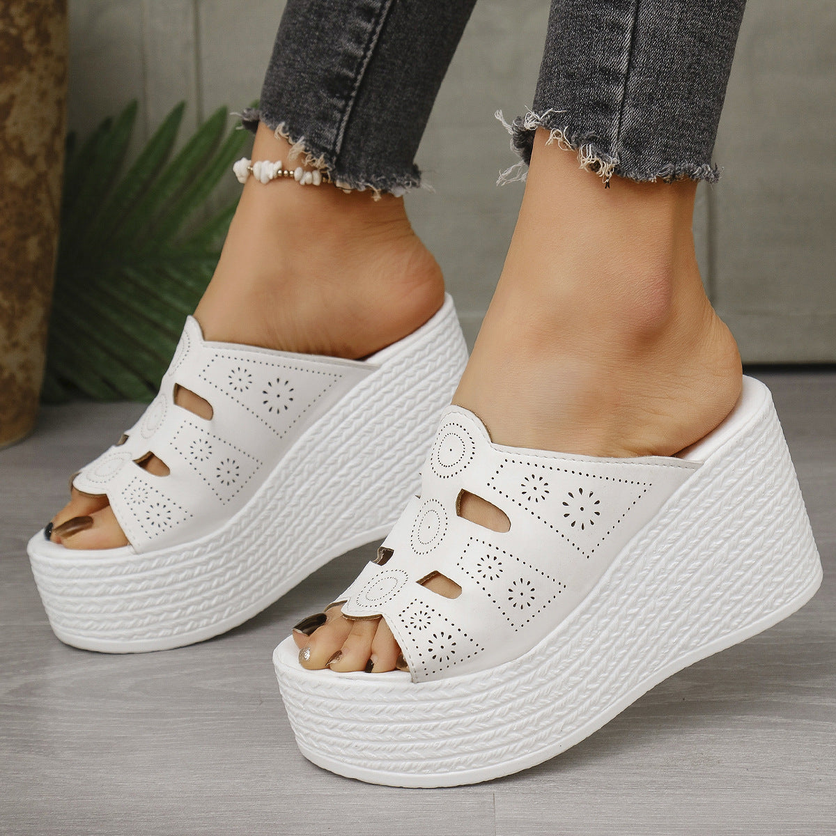 Plus Size Casual Slip-on Stitching Wedge Slippers